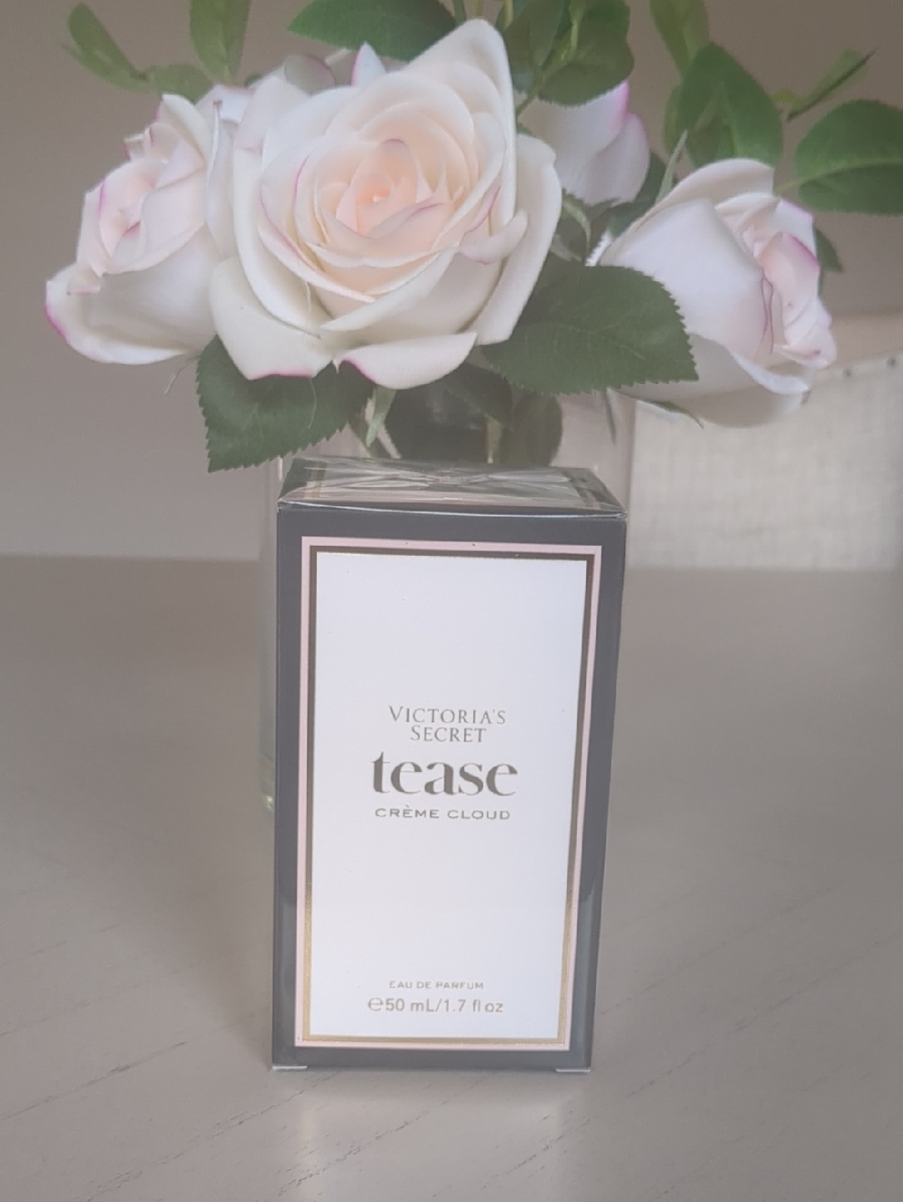 New VS Fine FragranceTease Crème Cloud Eau de Parfum 1.7 oz